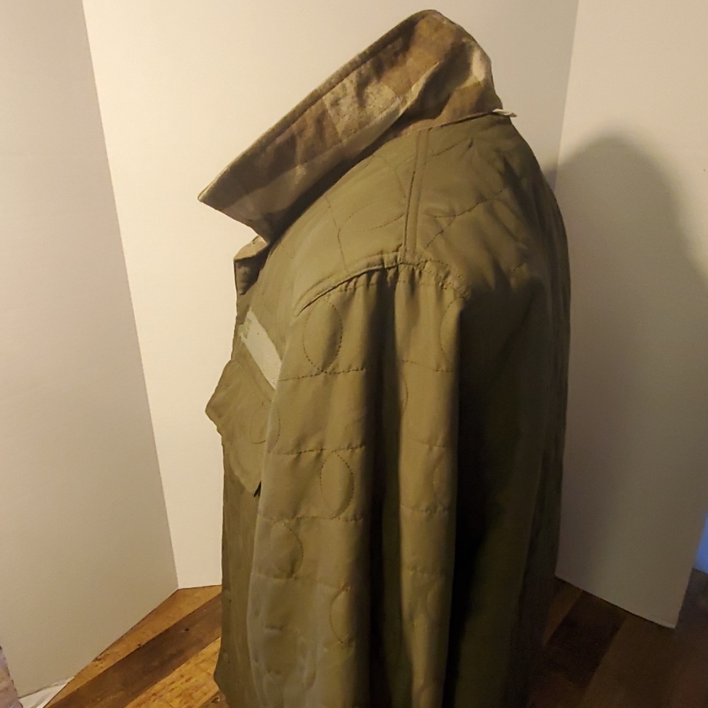 DC reversible jacket - Picture 4 of 8